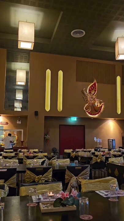 World Famous Thai Street Food in Phuket - Siam Niramit Phuket Dinner Show