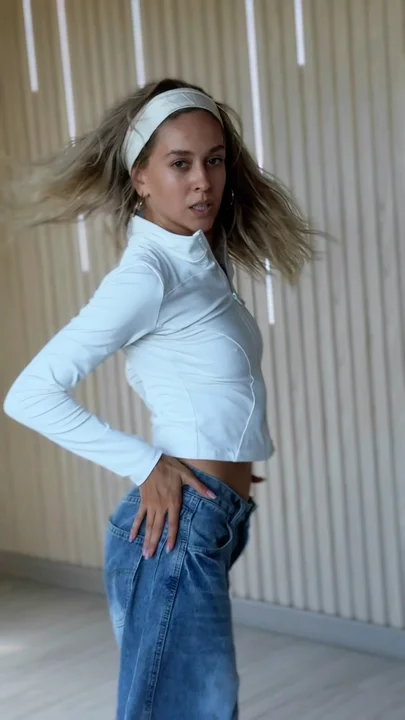 Jazz Funk Class at FEMME FLOW