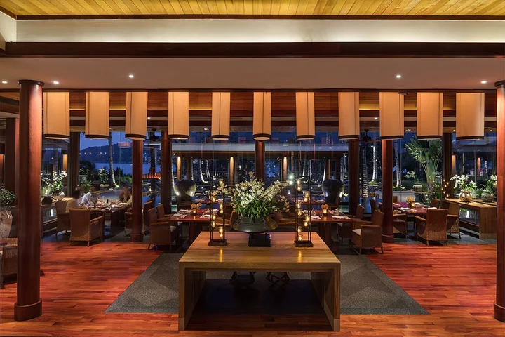 Silk Restaurant & Bar