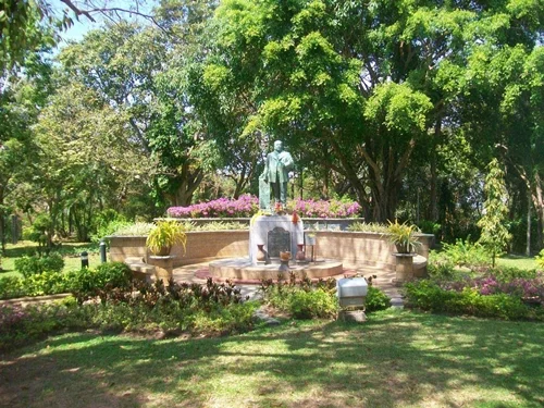 Phraya Ratsadanupradit (Khaw Sim Bee na Ranong) Monument