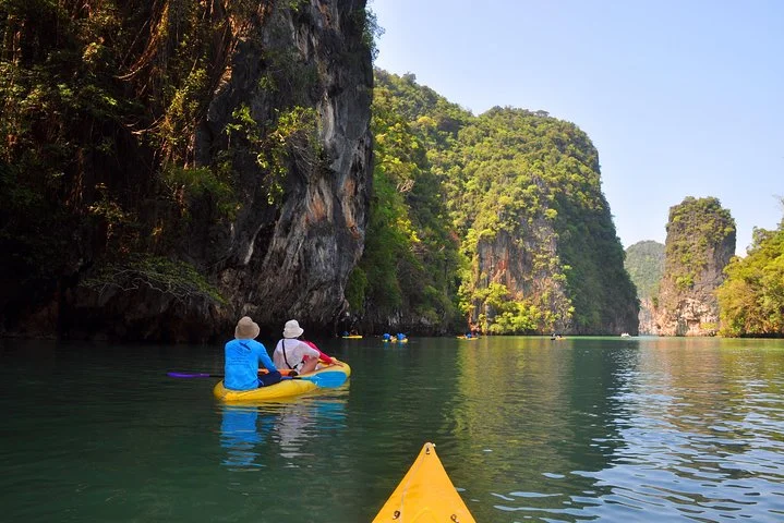 Hong by Starlight John Gray's Sea Canoe