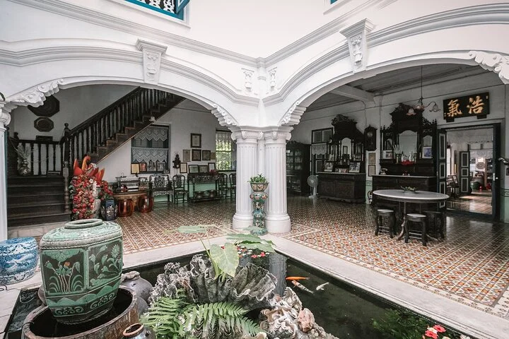 Phuket Morning Discovery Walk with Local Food