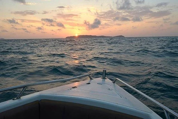 Private Tour to Phi Phi Early Bird by Charter Boat
