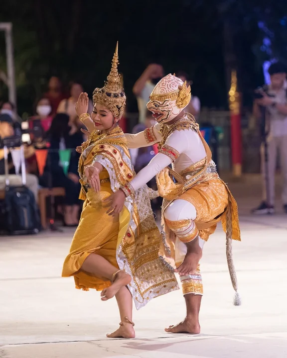 Classical Thai Masked Dance: Hanuman and Suvannamaccha