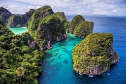 Phi Phi and Khai Islands Snorkeling Tour with Lunch by Speedboat